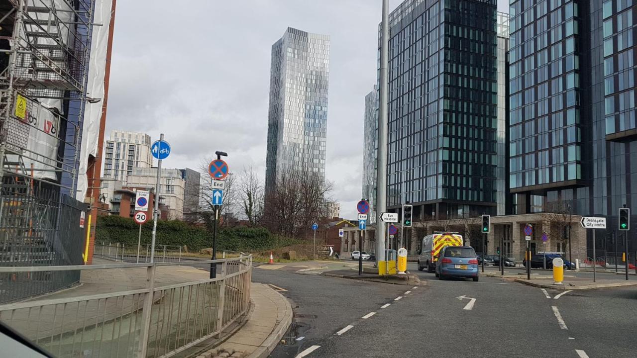 Luxury 2 Bed Apt With Free Wi-Fi & Parking Manchester Exterior photo